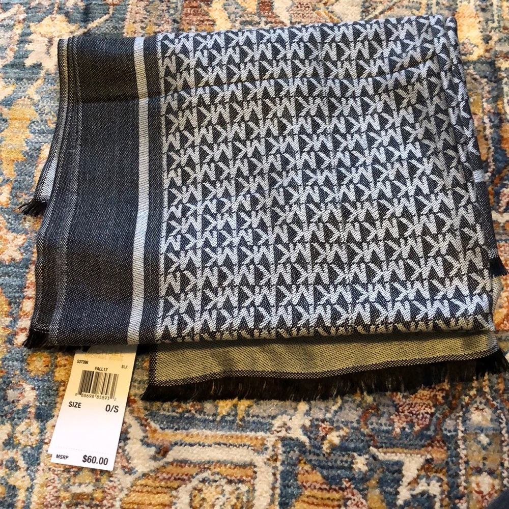 MK michael kors scarf